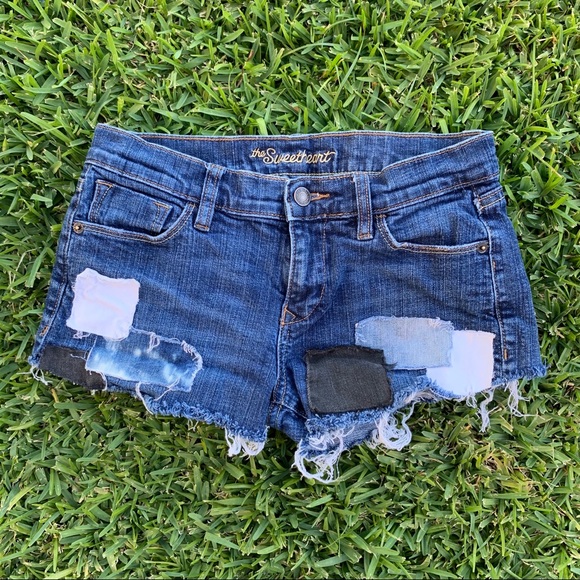 Patchwork Shorts 🤍 - Picture 3 of 4